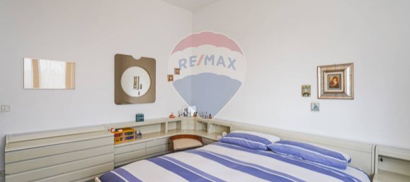 4-salle Appartement à Bonate Sotto, Italy No. 57769 3