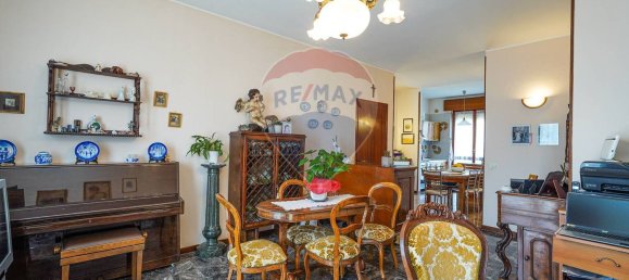 4-salle Appartement à Bonate Sotto, Italy No. 57769 26