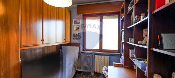 4-salle Appartement à Bonate Sotto, Italy No. 57769 37