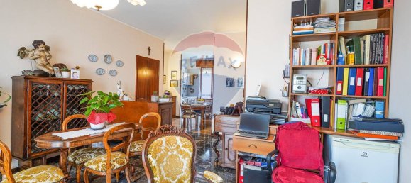 4-salle Appartement à Bonate Sotto, Italy No. 57769 29
