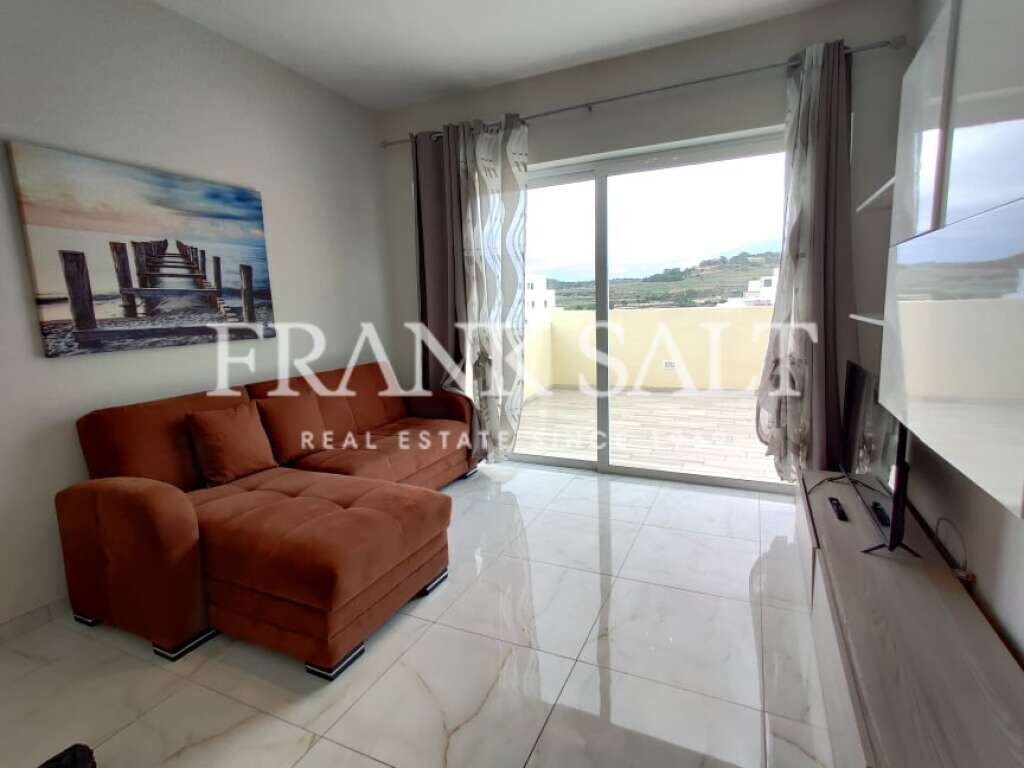 Penthouse T1 em Saint Paul's Bay, Malta N.º 10770
