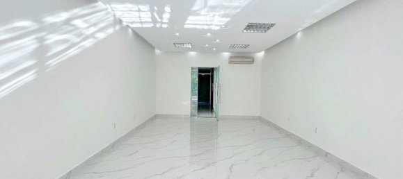 100m² Townhouse in District 7, Vietnam No. 19484 3