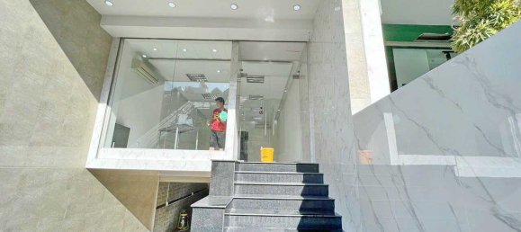 100m² Townhouse in District 7, Vietnam No. 19484 4