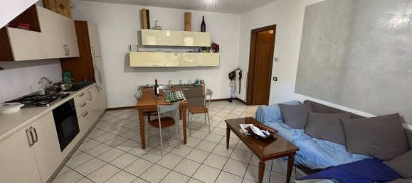 2 rooms Apartment in Calvenzano, Italy No. 276460 3