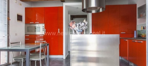 4 bedrooms Villa in Carrara, Italy No. 45809 24