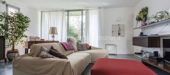 4 bedrooms Villa in Carrara, Italy No. 45809 19