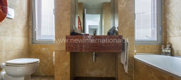 4 bedrooms Villa in Carrara, Italy No. 45809 37