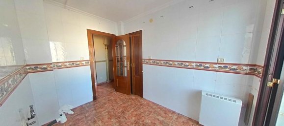 4 Schlafzimmer Wohnung in Torredonjimeno, Spain, Nr. 134698 6