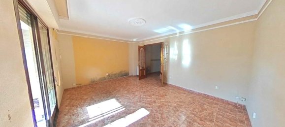 4 Schlafzimmer Wohnung in Torredonjimeno, Spain, Nr. 134698 2