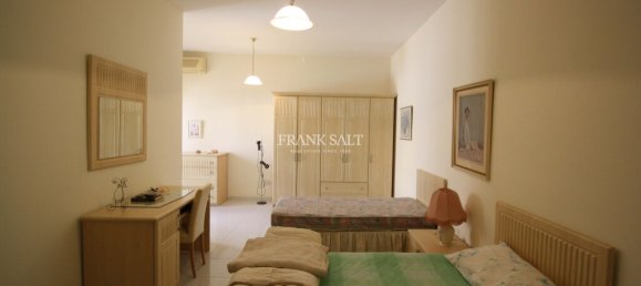 Duplex independente T4 em Swieqi, Malta N.º 6422 6