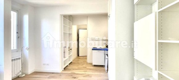 2 bedrooms Apartment in Florence, Italy No. 330122 11