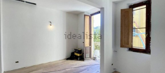 2 bedrooms Apartment in Florence, Italy No. 330122 10