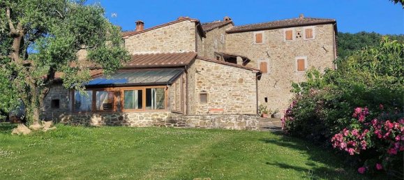 16 Schlafzimmer Villa in Arezzo, Italy, Nr. 552 3