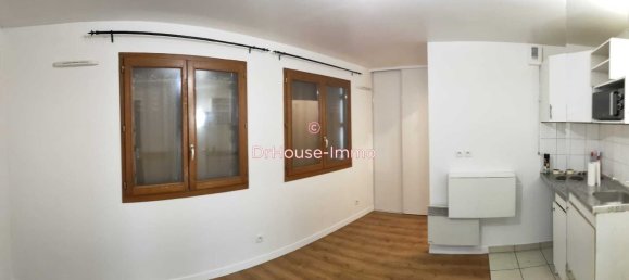 Студия в Сен-Дени, Франция № 131667 3