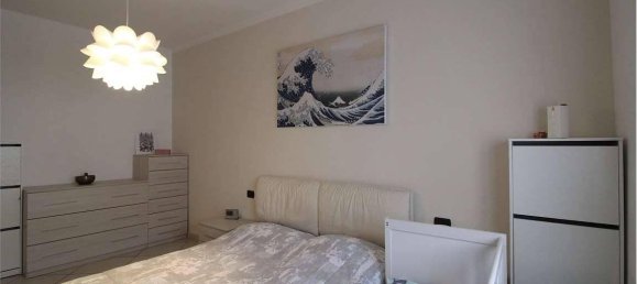 Квартира с 3 комнатами в Варесе, Италия № 140145 13