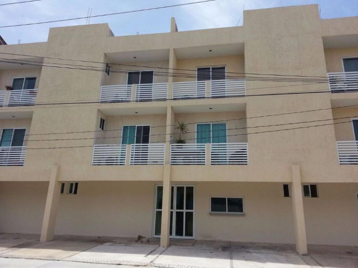 Edificio en Solidaridad, Mexico No. 201841