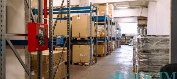 Entrepôt à Brenna, Italy 2100m² No. 65798 8