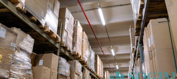 Entrepôt à Brenna, Italy 2100m² No. 65798 13