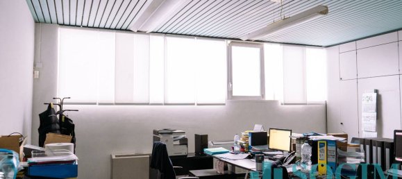 Entrepôt à Brenna, Italy 2100m² No. 65798 23