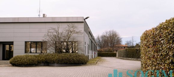 Entrepôt à Brenna, Italy 2100m² No. 65798 2