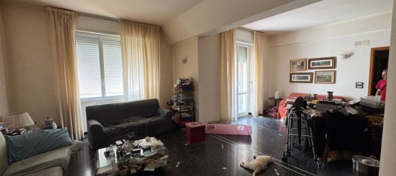 4 bedrooms Apartment in Genoa, Italy No. 343137 4