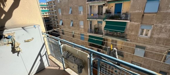 4 bedrooms Apartment in Genoa, Italy No. 343137 3