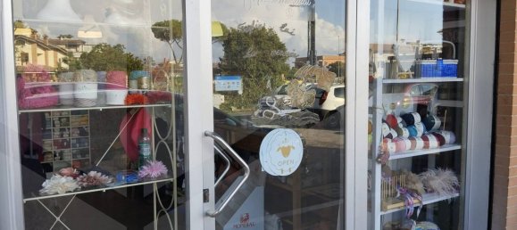 1 room Commercial property in Rome, Italy No. 32795 4