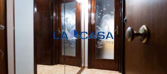 3 bedrooms Apartment in L'Hospitalet de Llobregat, Spain No. 145916 10