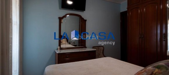 3 bedrooms Apartment in L'Hospitalet de Llobregat, Spain No. 145916 8
