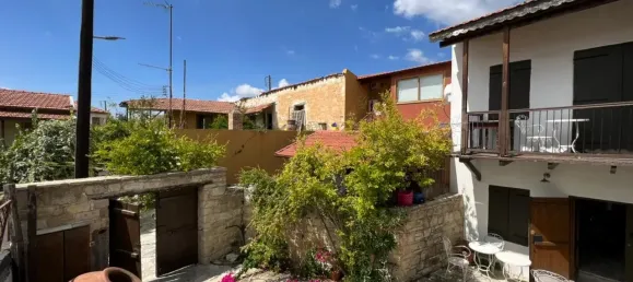 Villa de 4 dormitorios en Vasa Koilaniou, Cyprus No. 765 5