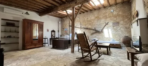 Villa de 4 dormitorios en Vasa Koilaniou, Cyprus No. 765 8