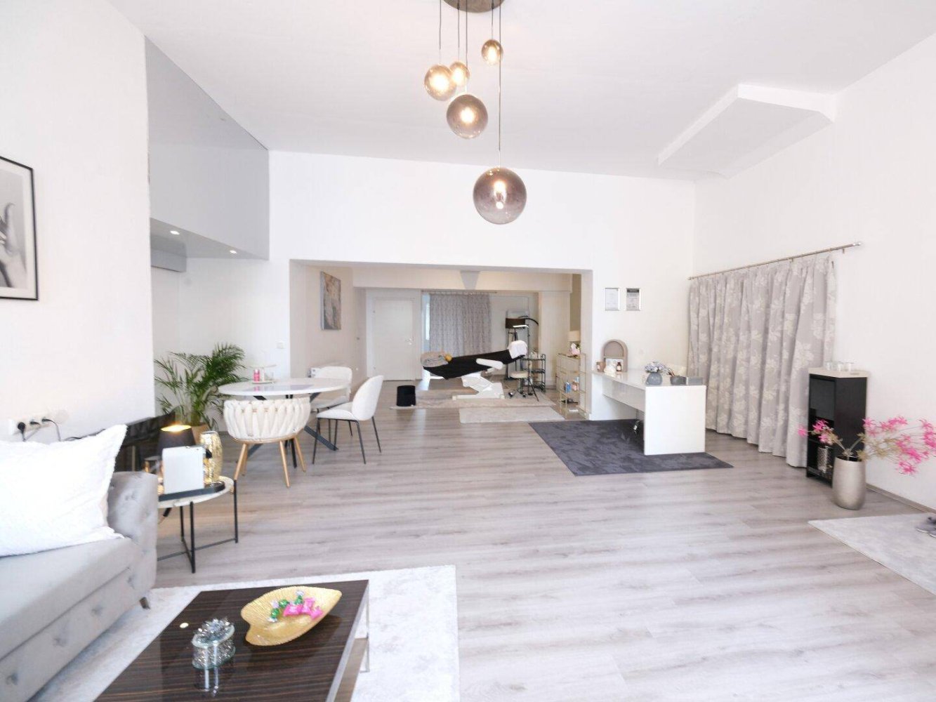 101m² Office in Lambach, Austria No. 191642