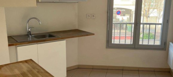 2 bedrooms Apartment in Antony, France No. 329359 3