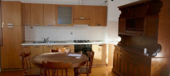 2 bedrooms House in Pordenone, Italy No. 300507 3