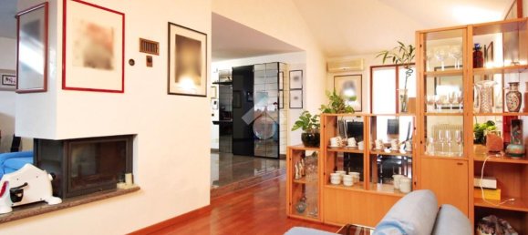 Apartamento de 6 habitaciónes en Udine, Italy No. 108478 13