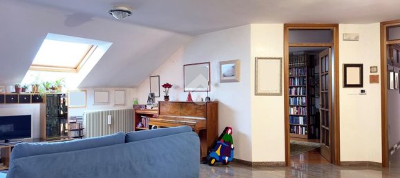 Apartamento de 6 habitaciónes en Udine, Italy No. 108478 6