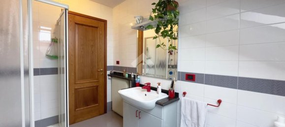 Apartamento de 6 habitaciónes en Udine, Italy No. 108478 34