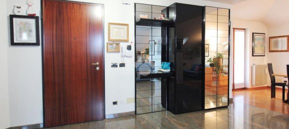 Apartamento de 6 habitaciónes en Udine, Italy No. 108478 20