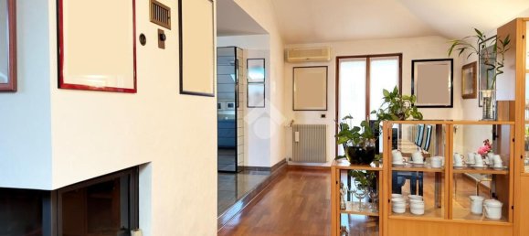 Apartamento de 6 habitaciónes en Udine, Italy No. 108478 12