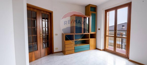 13 rooms House in San Marcello, Italy No. 3101 52