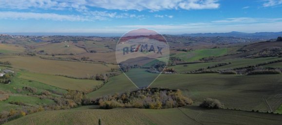 13 rooms House in San Marcello, Italy No. 3101 31