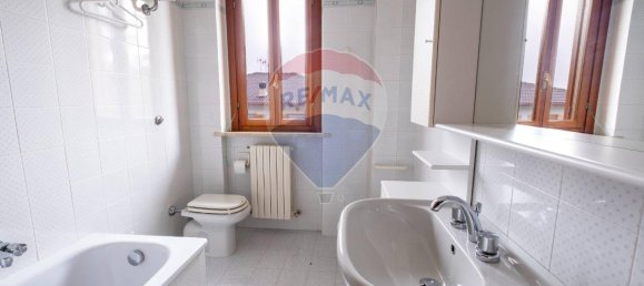 13 rooms House in San Marcello, Italy No. 3101 6