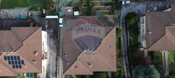 13 rooms House in San Marcello, Italy No. 3101 27