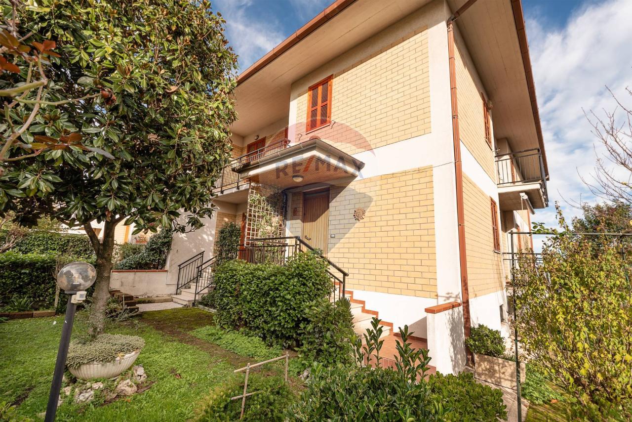 13 rooms House in San Marcello, Italy No. 3101