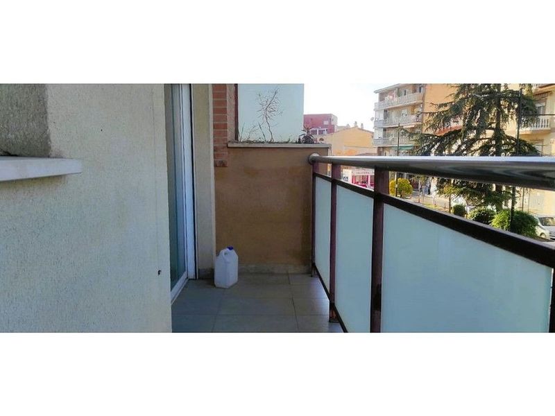 3 bedrooms Apartment in Granada, Spain No. 222956