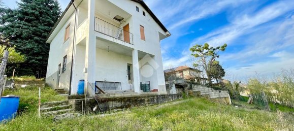 5 rooms House in Canelli, Italy No. 132466 31