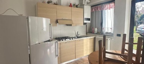 2-salle Appartement à Colverde, Italy No. 15319 2