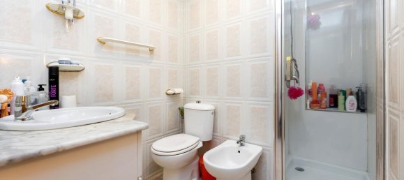 3 غرف نوم شقة في Granada, Spain رقم 137038 2