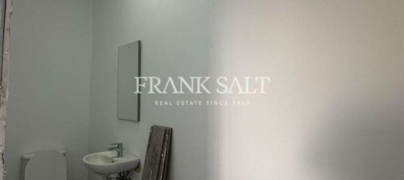 Laden in Zabbar, Malta, Nr. 13642 2