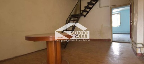 2 bedrooms House in Offanengo, Italy No. 210215 11